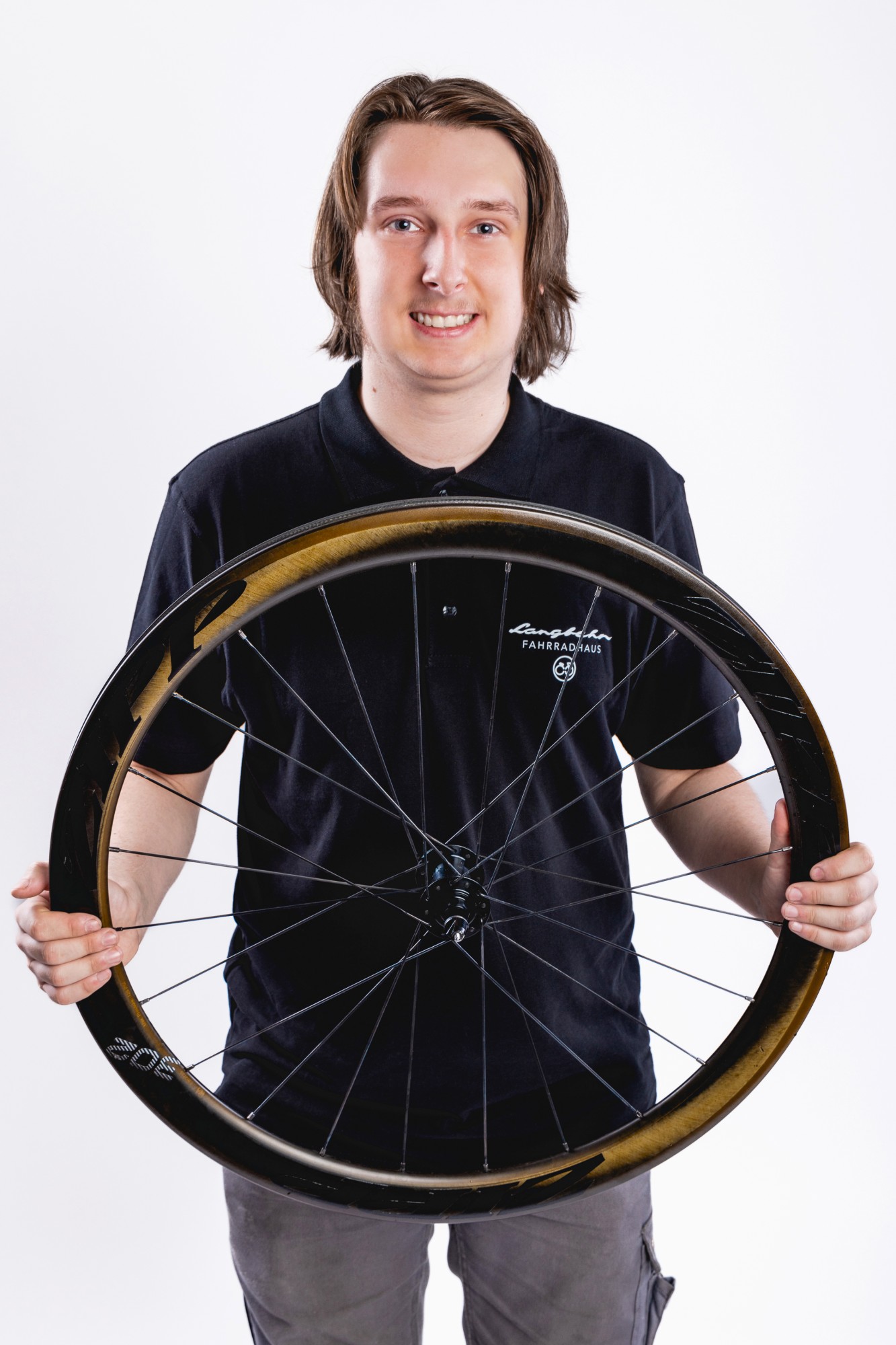 Dennis - Zweiradmechaniker